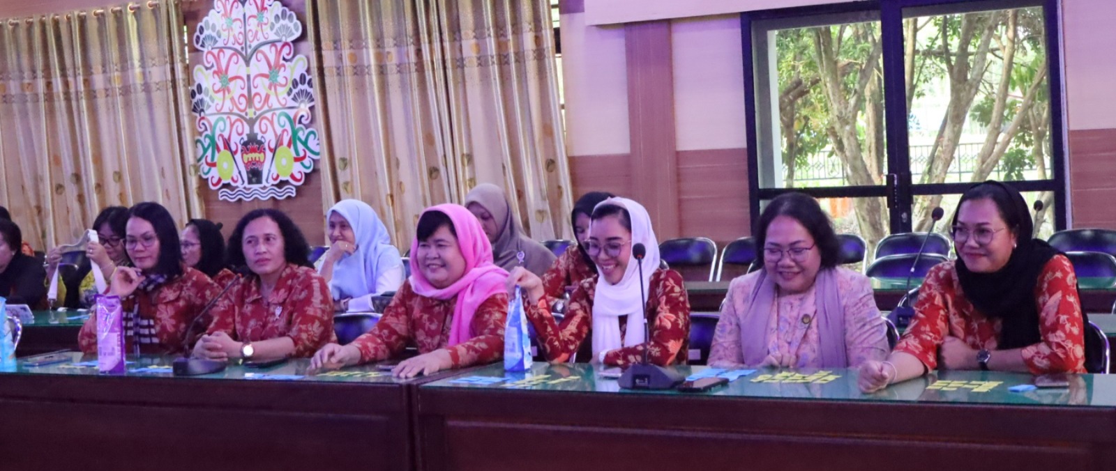 KETUA DWP DISKOMINFOSTANDI KATINGAN HADIRI PERTEMUAN RUTIN DWP KABUPATEN YANG DIRANGKAI BUKA PUASA BERSAMA