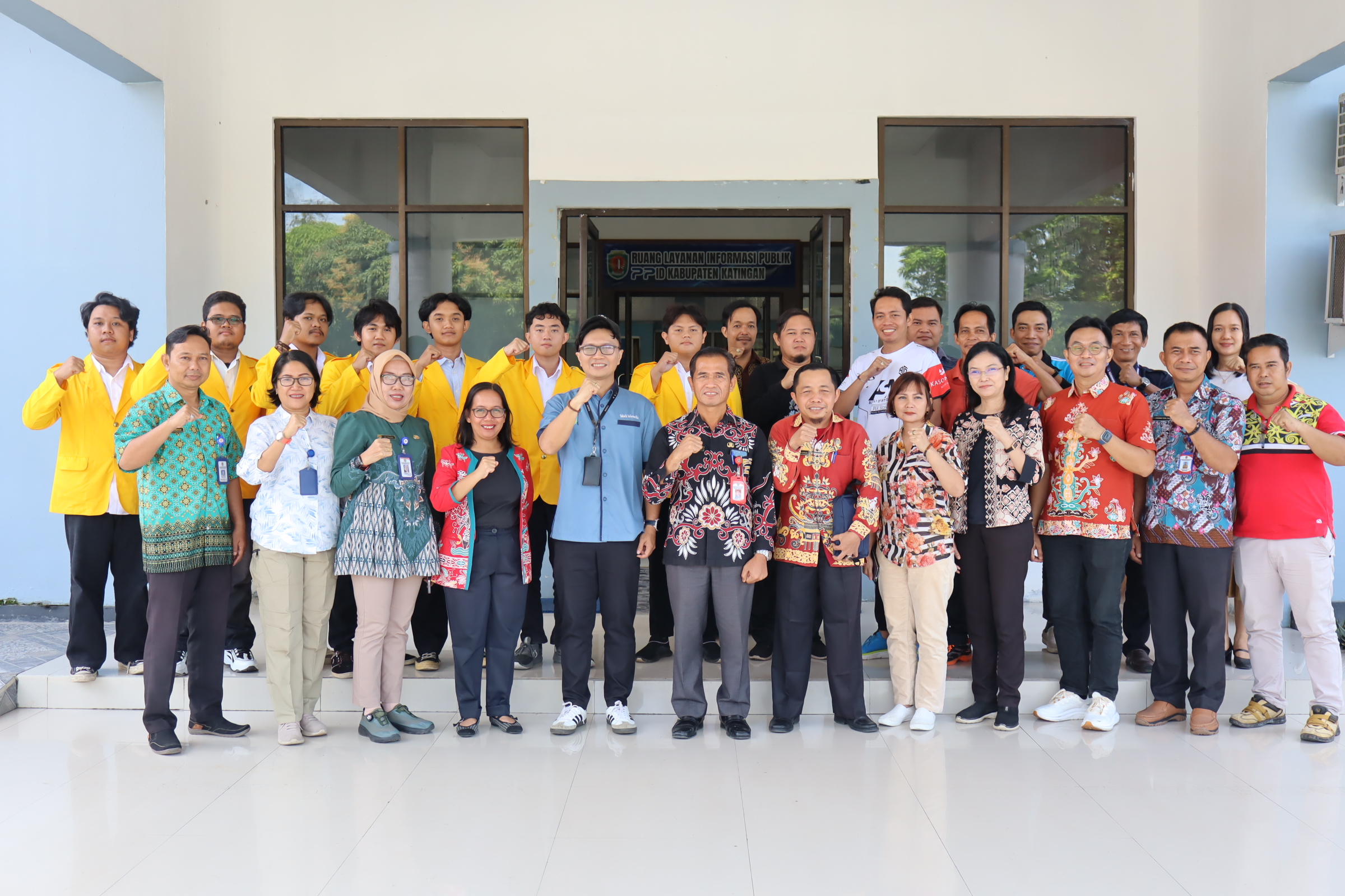 Kepala Diskominfostandi Kabupaten Katingan Terima Mahasiswa Magang dari Universitas Palangkaraya