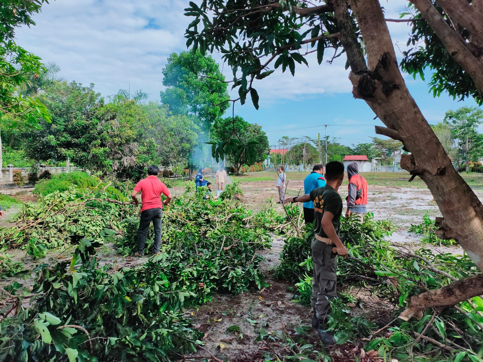 Gotong Royong Wujud Kepedulian Terhadap Lingkungan